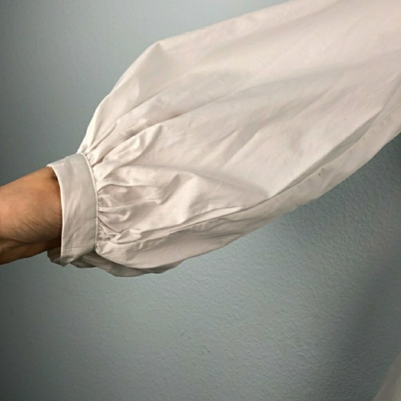 Ballon sleeved white oversized blouse - Picture 3 of 4